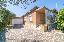 Casa indipendente con corte privata, 2 camere da letto e mansarda. ampio garage/deposito di 114 mq.
