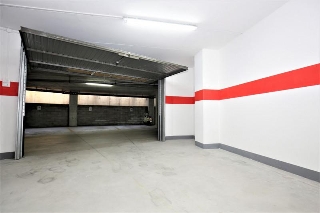zoom immagine (Garage 32 mq, zona Padova Uno)