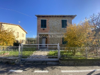 zoom immagine (Casa singola 90 mq, soggiorno, 3 camere, zona Vernazzano)