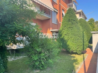 zoom immagine (Appartamento 107 mq, soggiorno, 2 camere, zona San Lazzaro)