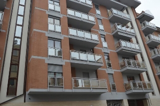 zoom immagine (Appartamento 90 mq, soggiorno, 2 camere, zona Cenisia)