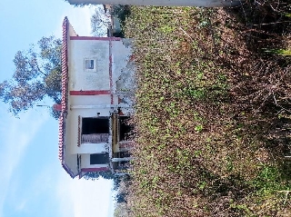 zoom immagine (Mondragone Villa bilivelli a rustico con ampio terreno)