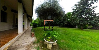 zoom immagine (Villa 458 mq, soggiorno, 4 camere, zona Mogliano Veneto)