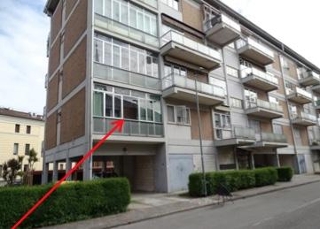 zoom immagine (Appartamento 150 mq, soggiorno, 4 camere, zona Mantova)