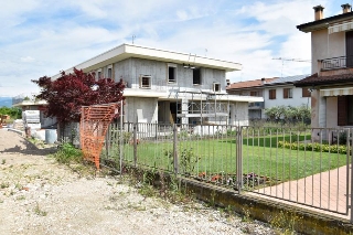 zoom immagine (Villa 254 mq, 3 camere, zona Lugagnano)