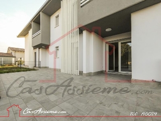zoom immagine (Appartamento 95 mq, 2 camere, zona Rossano Veneto)