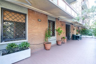 zoom immagine (Appartamento 200 mq, soggiorno, 5 camere, zona Bellaria / Emilia Levante)
