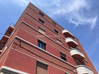 zoom immagine (Appartamento 78 mq, soggiorno, 2 camere, zona San Giusto)