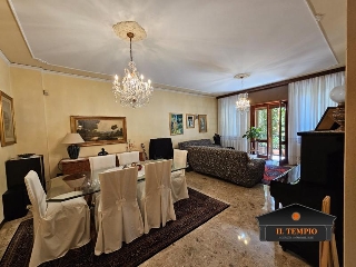 zoom immagine (Appartamento 160 mq, soggiorno, 3 camere, zona Vicenza - Centro)