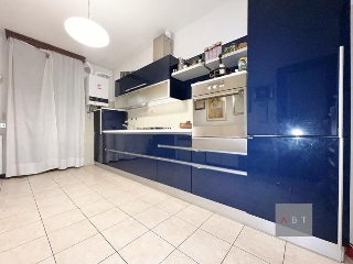 zoom immagine (Appartamento 100 mq, soggiorno, 3 camere, zona Camposampiero - Centro)