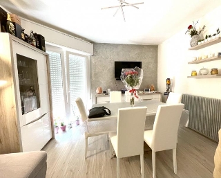 zoom immagine (Appartamento 92 mq, soggiorno, 2 camere, zona Lignano Pineta)