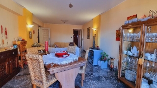 zoom immagine (Appartamento 158 mq, soggiorno, 3 camere, zona Milazzo)