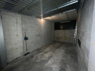 zoom immagine (Garage 15 mq, zona Navigli)