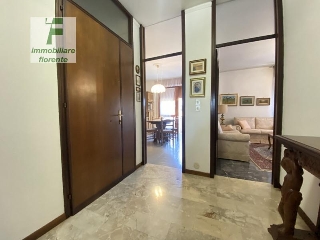 zoom immagine (Appartamento 112 mq, soggiorno, 3 camere, zona Castagnara)