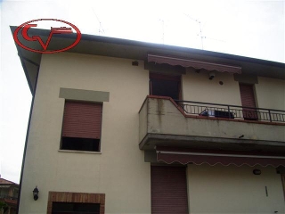 zoom immagine (Appartamento 110 mq, soggiorno, 3 camere, zona Ambra)