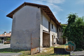 zoom immagine (Rustico 220 mq, soggiorno, 3 camere, zona Polazzo)