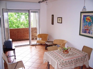 zoom immagine (Appartamento 60 mq, soggiorno, 2 camere, zona Lungo mare di Levante)
